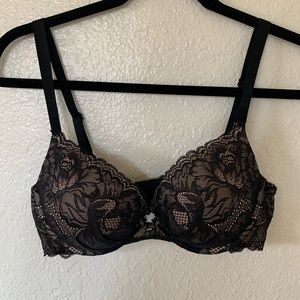 Black lace plunge major push-up bra